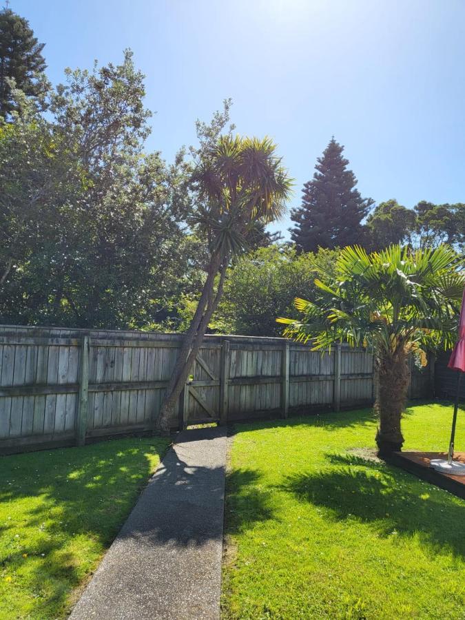 The Perfect Getaway For Two In A Large Suite Whanganui Eksteriør bilde
