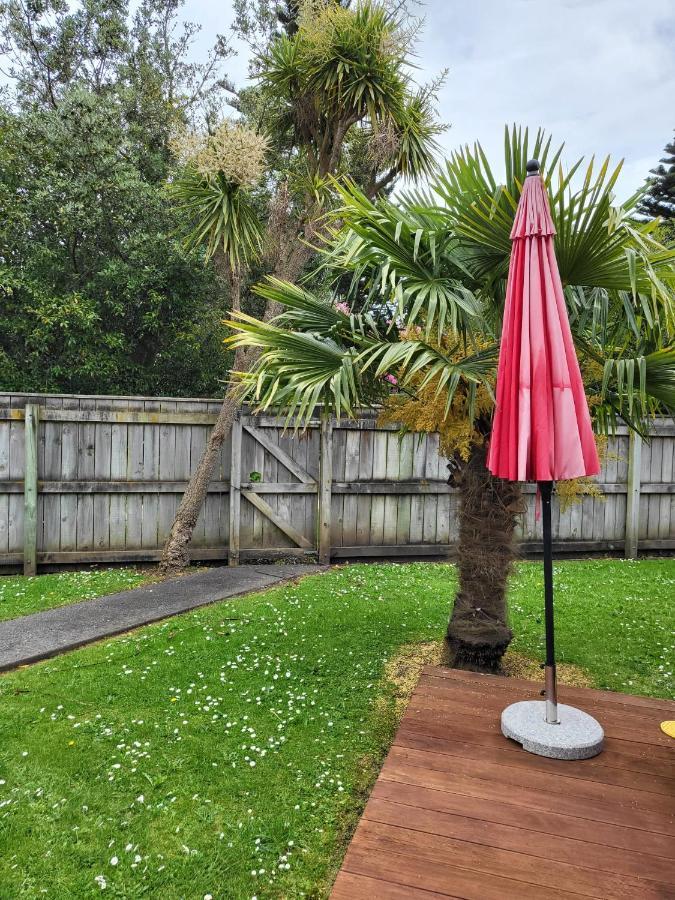 The Perfect Getaway For Two In A Large Suite Whanganui Eksteriør bilde