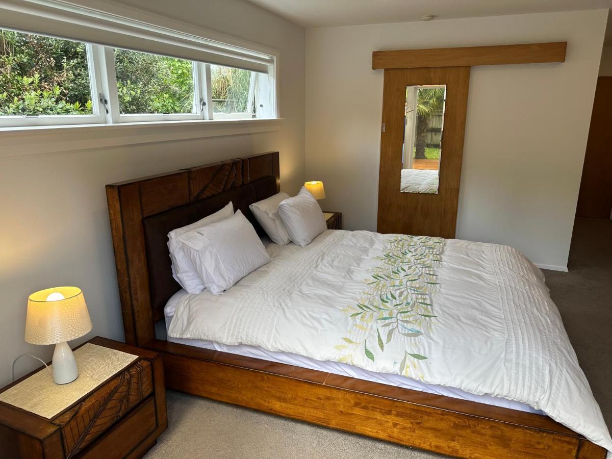 The Perfect Getaway For Two In A Large Suite Whanganui Eksteriør bilde